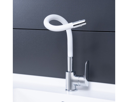 Змішувач для кухні Qtap Linea з гнучким виливом QTLINCRW007F Chrome/White